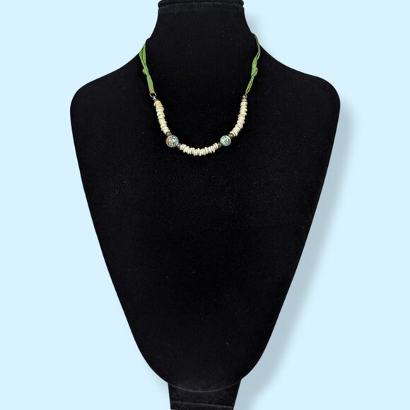 V. Puka Shell & Millefiori Beaded Necklace - Picture 5 of 7